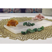 Load image into Gallery viewer, Selenite Crystal Charging Plate