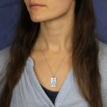 Load image into Gallery viewer, Hight Priestess Tarot Necklace 1
